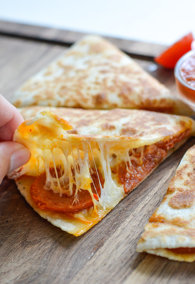 Easy Pizza Quesadilla Easy Wrap Recipes